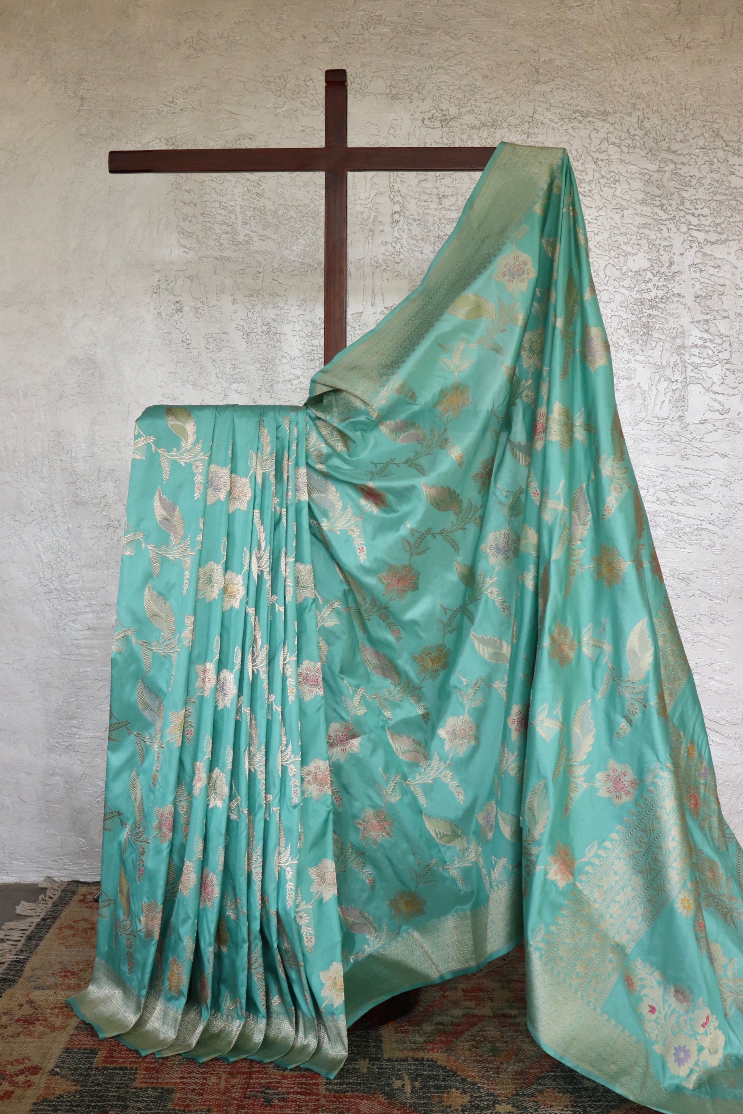Seafoam Pure Silk Kadhua Jangla Handwoven Saree