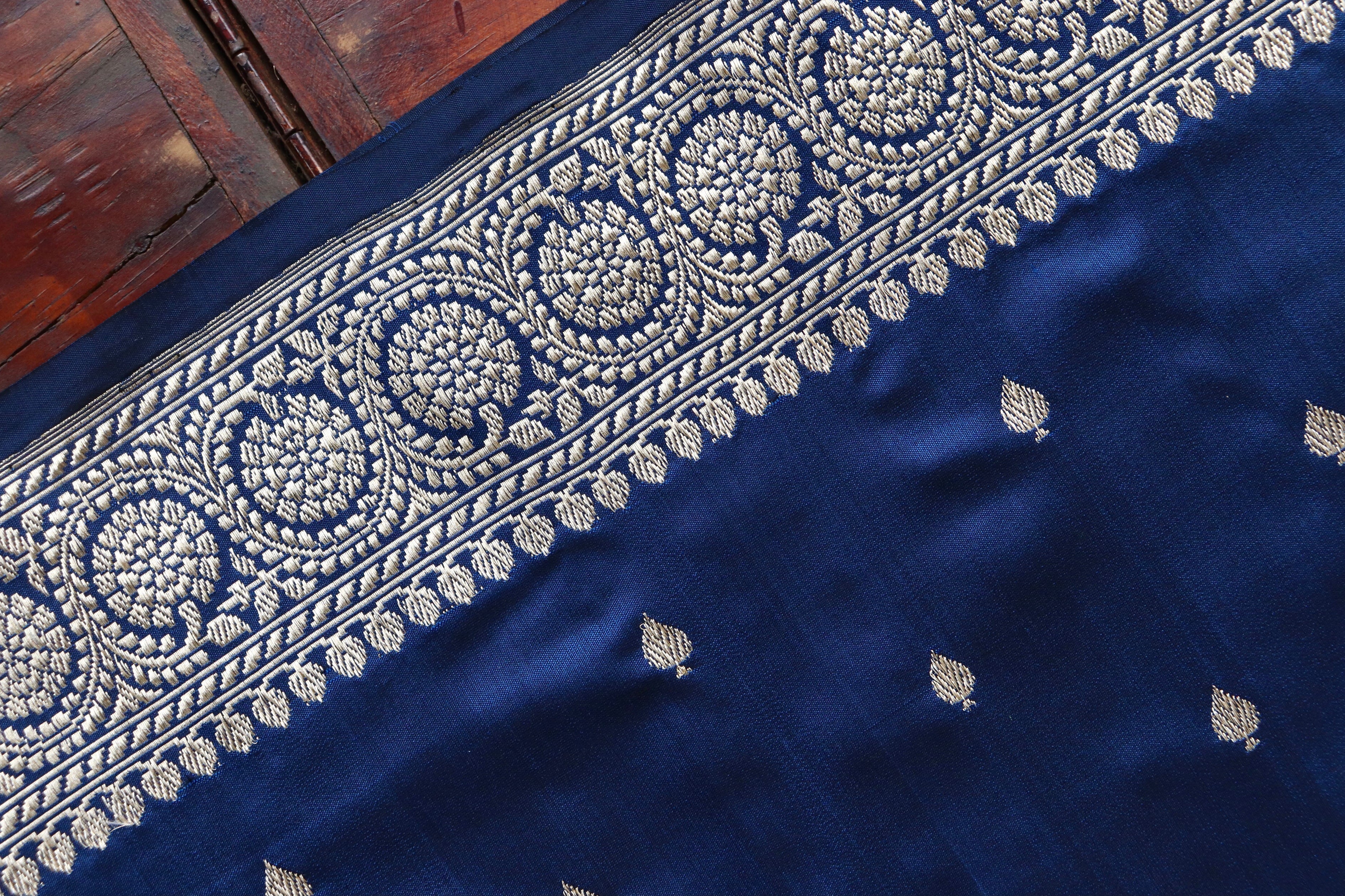 Navy Blue Kadhua Motif Pure Silk Handloom Banarasi Saree