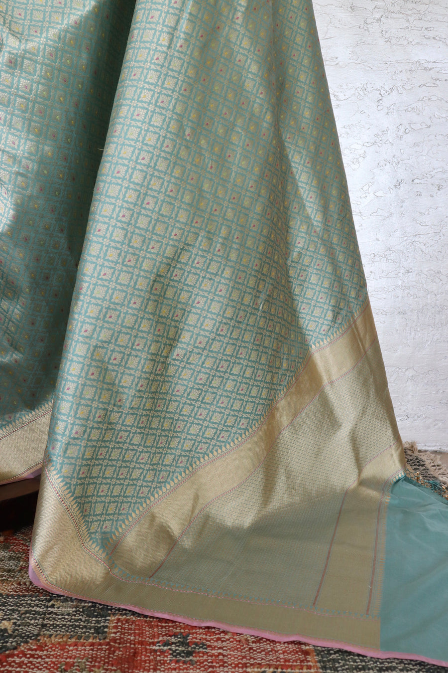 Sea Green Meenadar Tanchoi Pure Silk Handloom Banarasi Saree