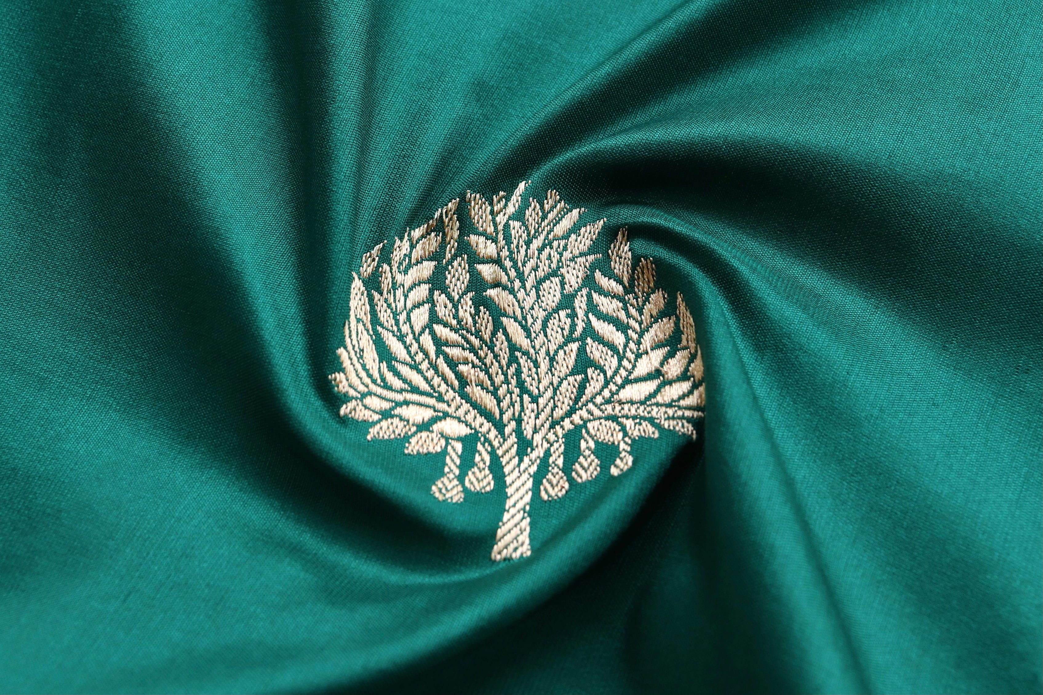 Bottle Green Kadhua Motif Pure Silk Handloom Banarasi Saree