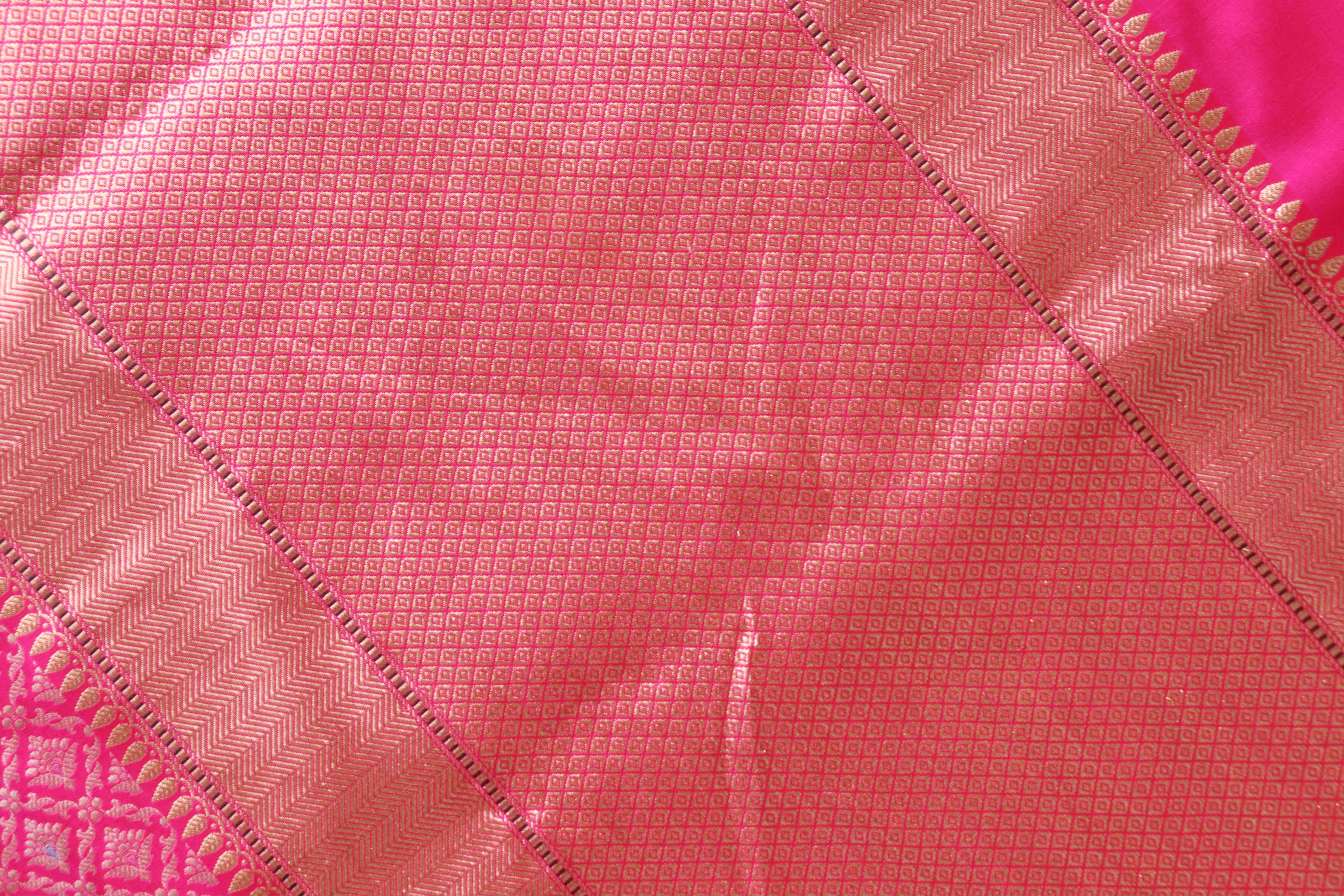 Pink Meenadar Handwoven Banarasi Tanchoi Silk Saree