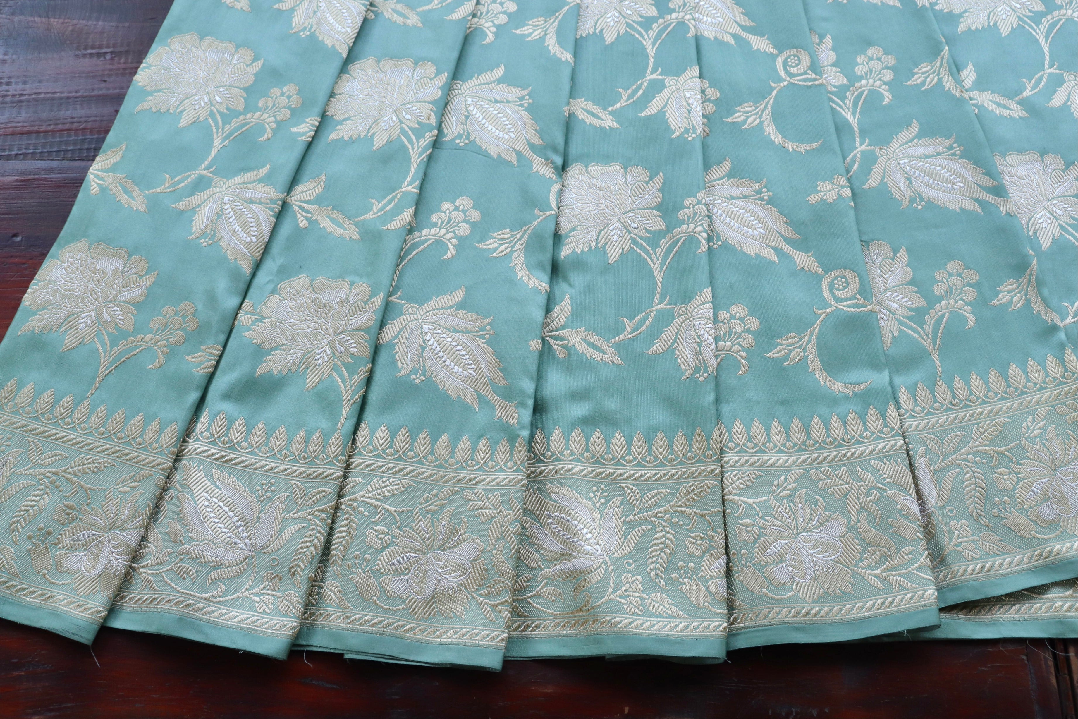 Mint Green Chinar Jangla Pure Silk Handloom Banarasi Saree