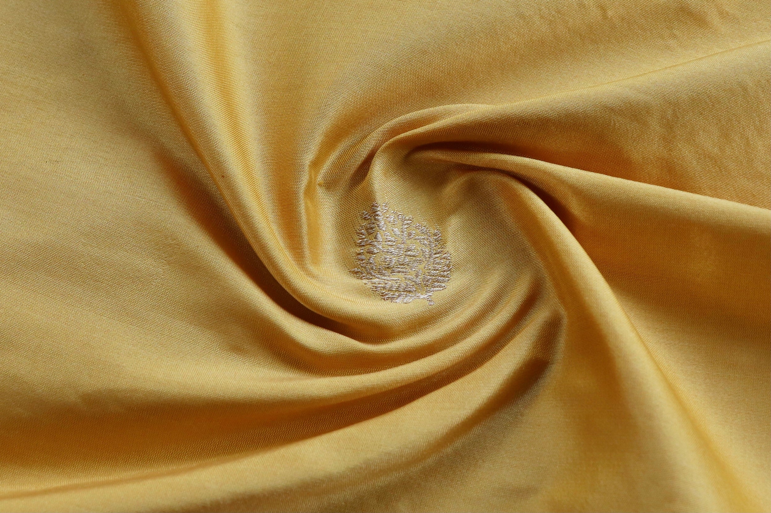 Butter Yellow Pure Katan Silk Handloom Banarasi Thaan