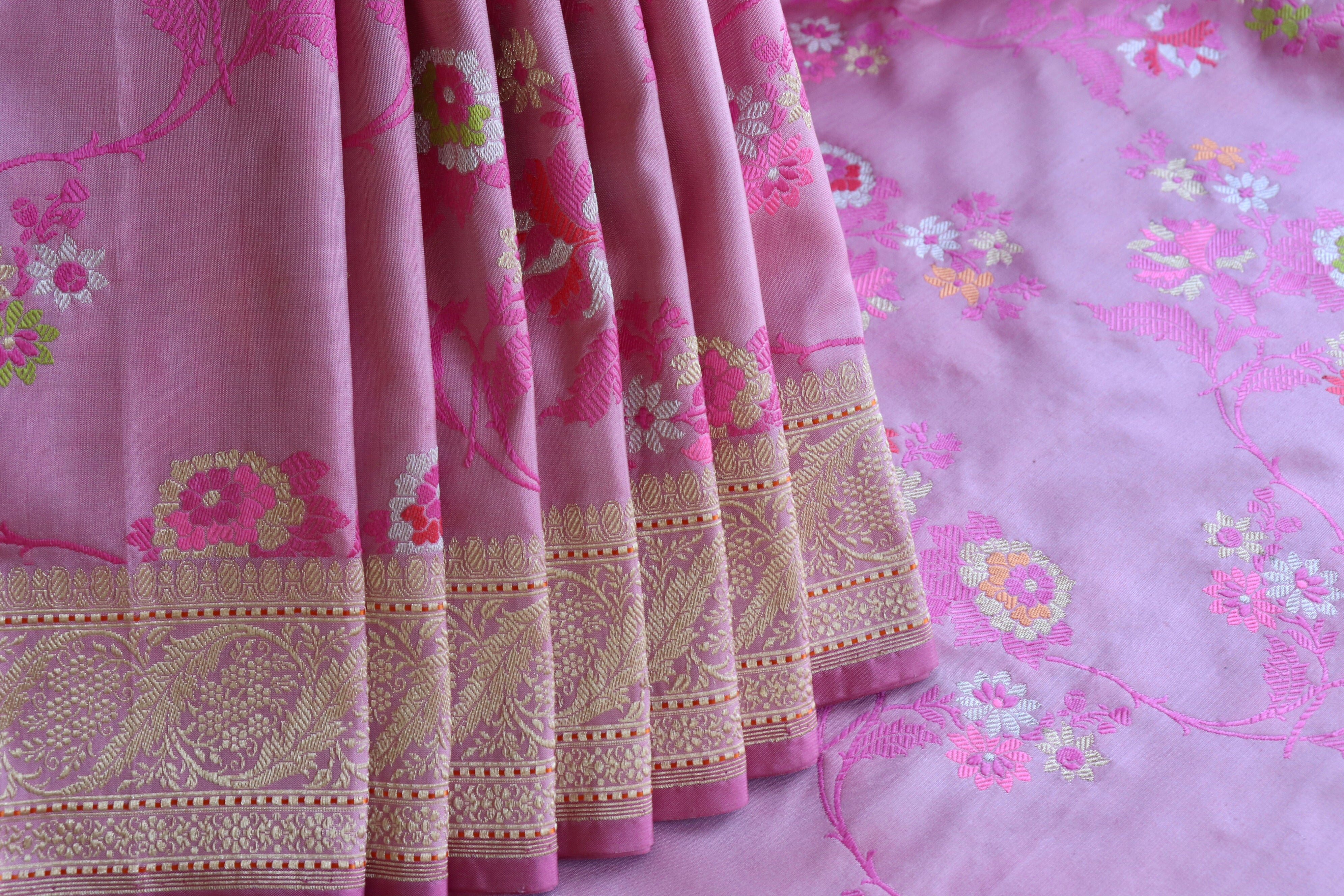 Ivory Guldasta Motif Pure Kora Silk Handloom Banarasi Saree