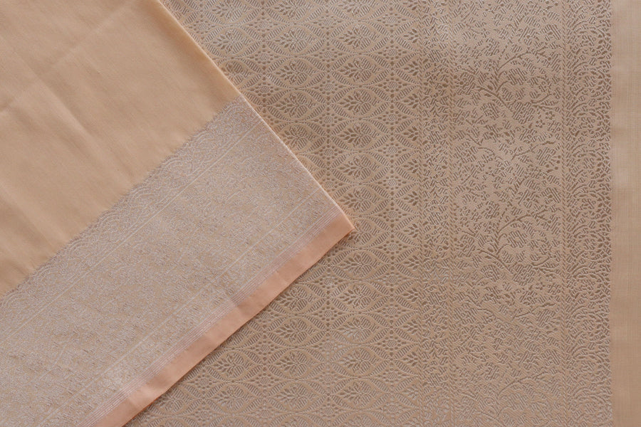 Full drape of Peach Kuniya pure silk Banarasi saree