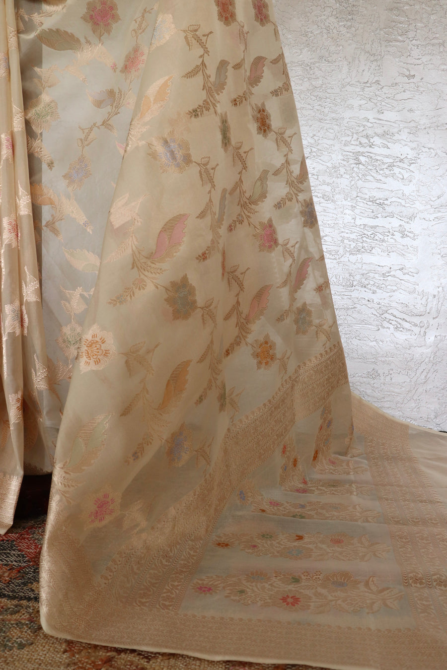 Ivory Kadhua Kora Jangla Handwoven Saree