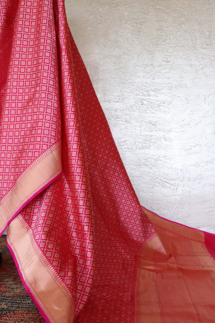 Pink Meenadar Tanchoi Pure Silk Handloom Banarasi Saree