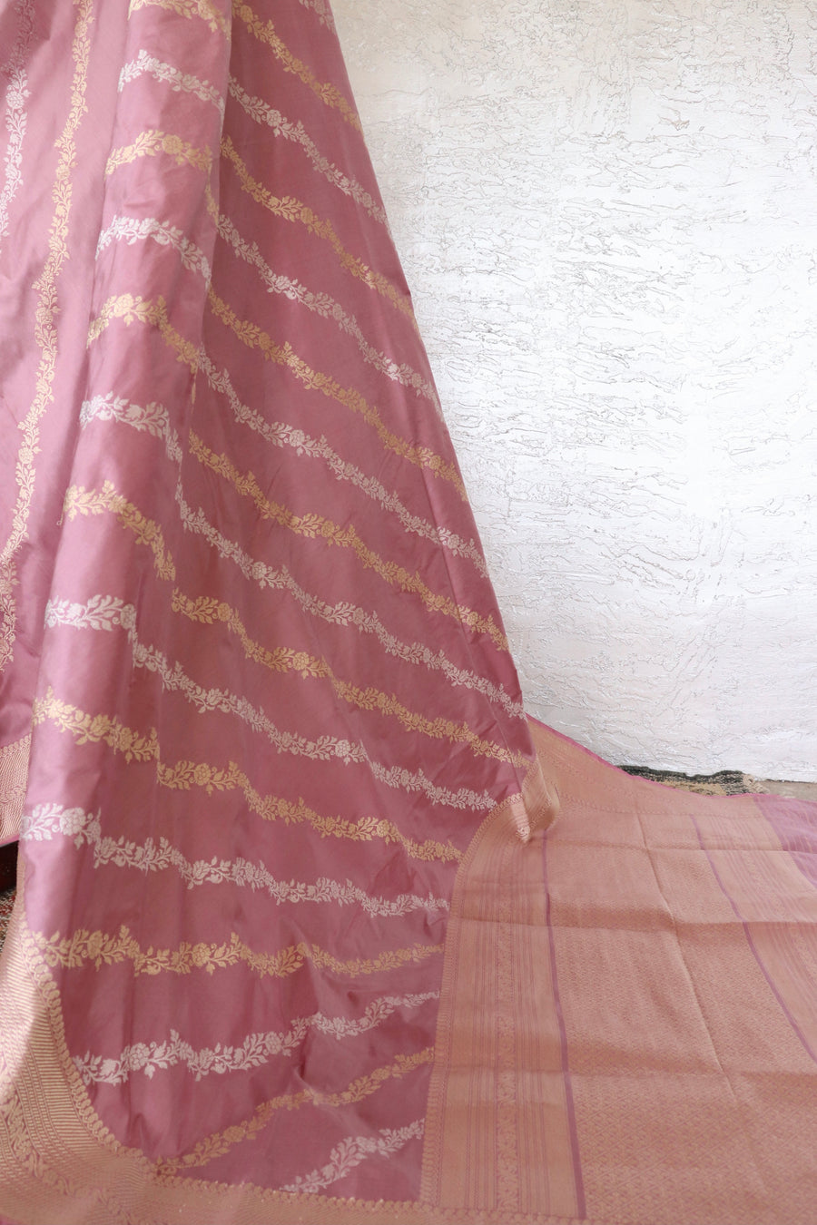 Lavender Aada Jangla Pure Katan Silk Banarasi Saree