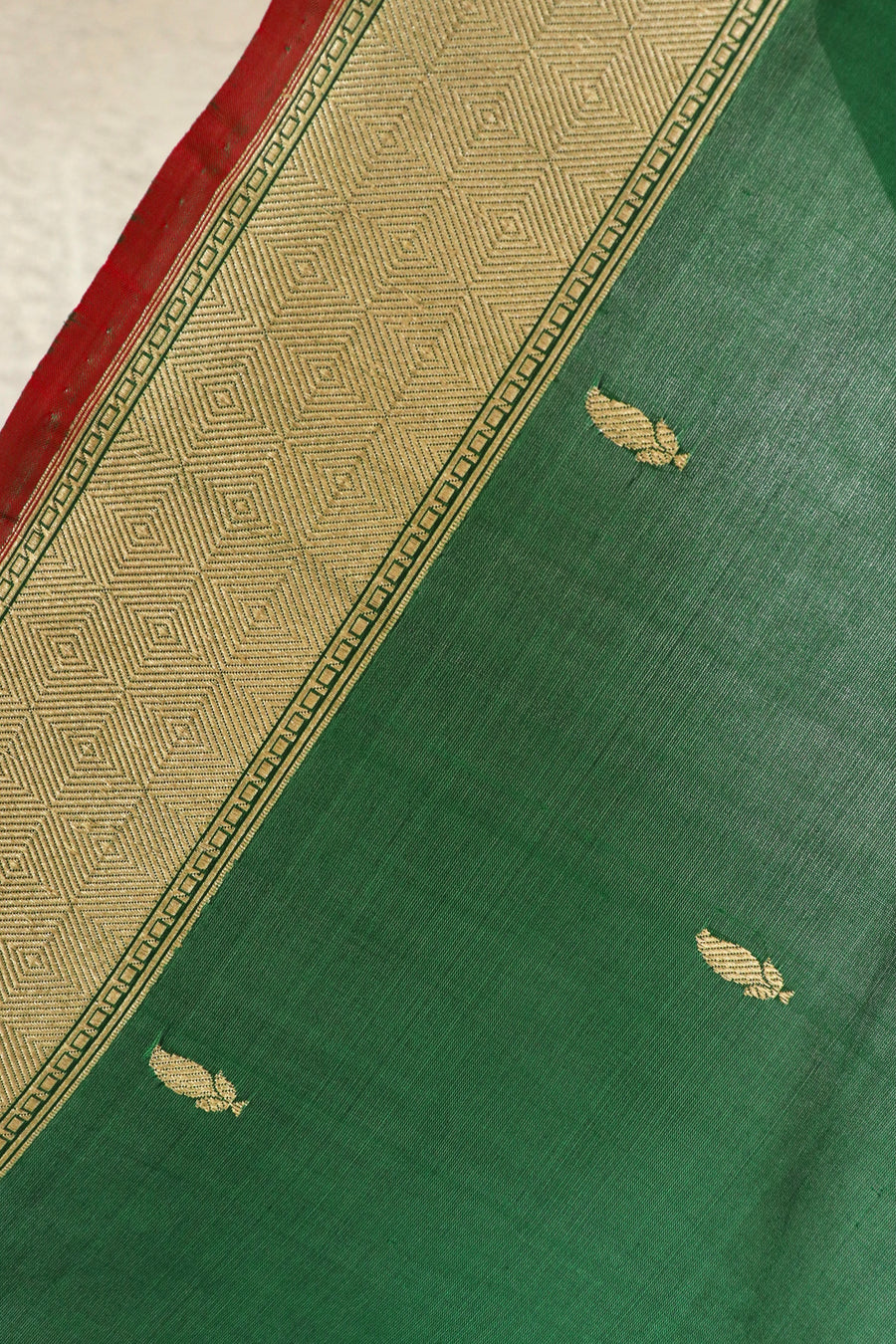 Bottle Green Kairy Kuniya Pure Silk Handloom Banarasi Saree