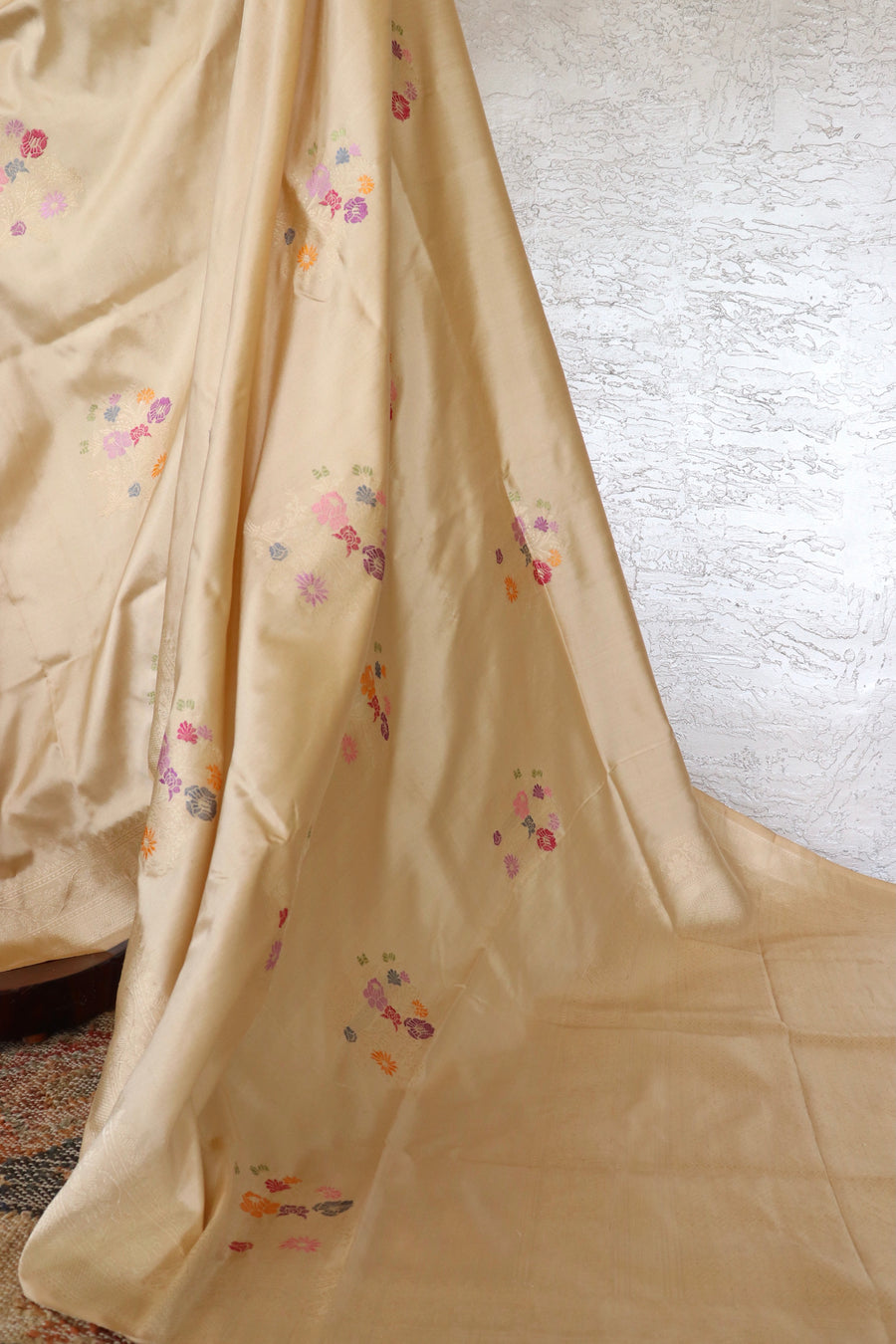 Beige Guldasta Motif Pure Katan Silk Handloom Saree