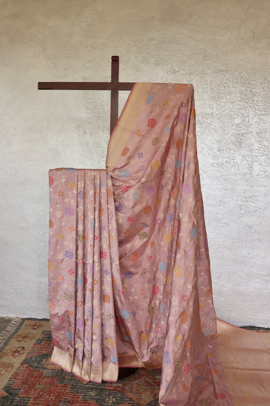 Pale Pink handloom Banarsi saree with kimkhab motifs in pure silk
