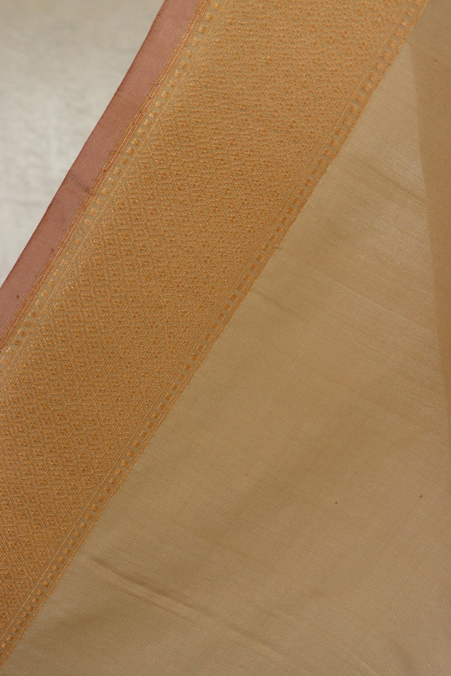 Gold Tissue Meenadar Kadhua Banarasi Handwoven Silk Sarees