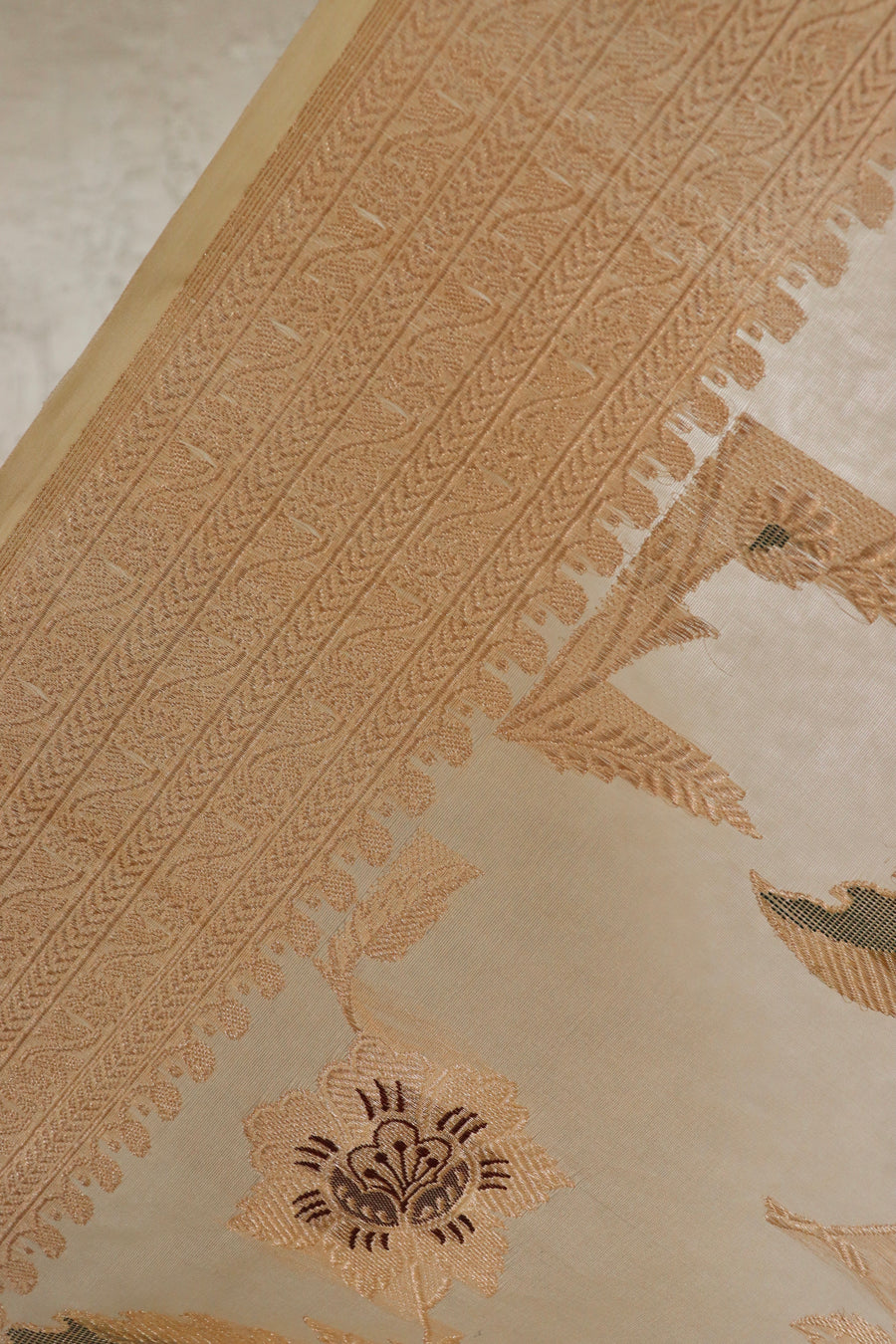 Ivory Kadhua Kora Jangla Handwoven Saree