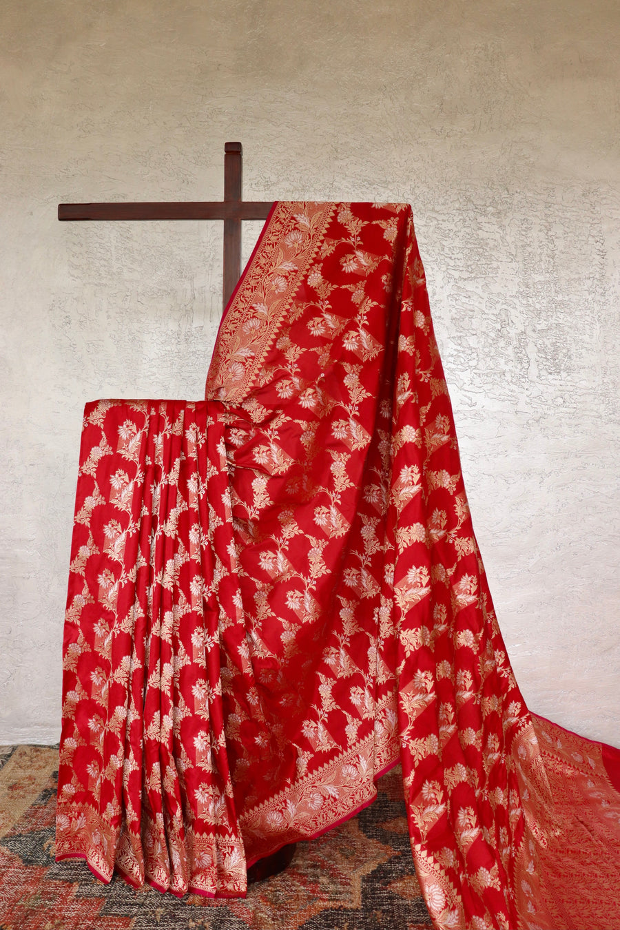 Classic Red handloom Banarsi saree with jangla motifs in pure silk
