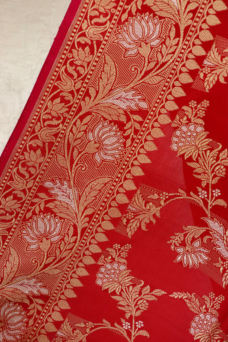 Classic Red Pure Silk Handloom Banarasi Phool Jangla Saree