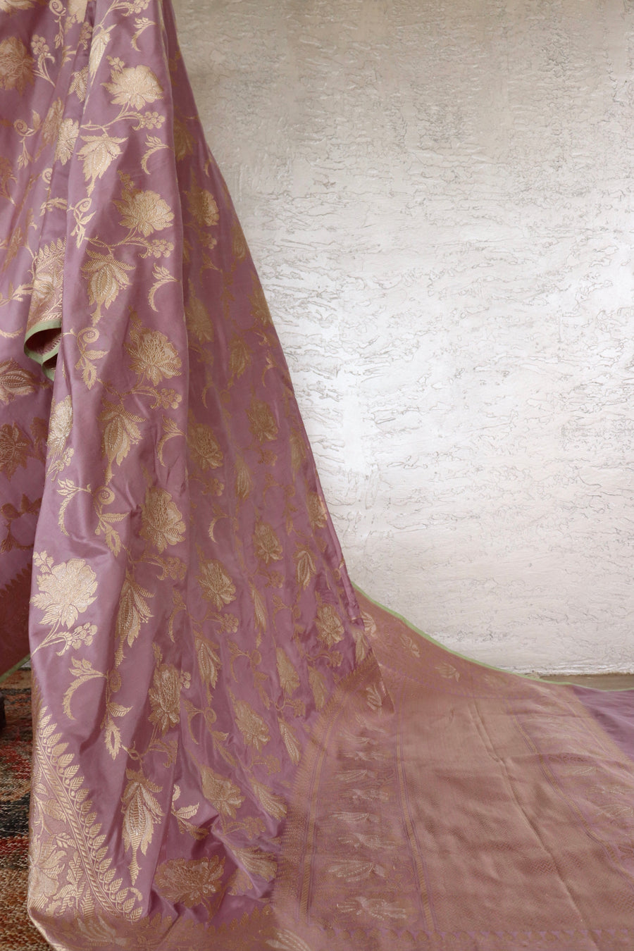 Lilac Chinar Jangla Pure Silk Handloom Banarasi Saree
