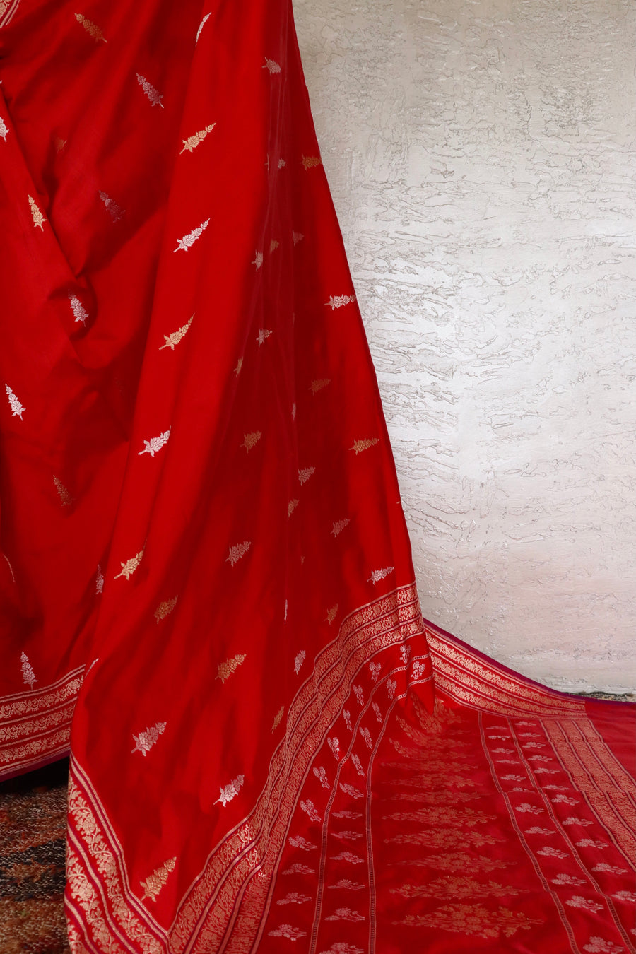 Red Kadhua Motif Pure Silk Handloom Banarasi Saree