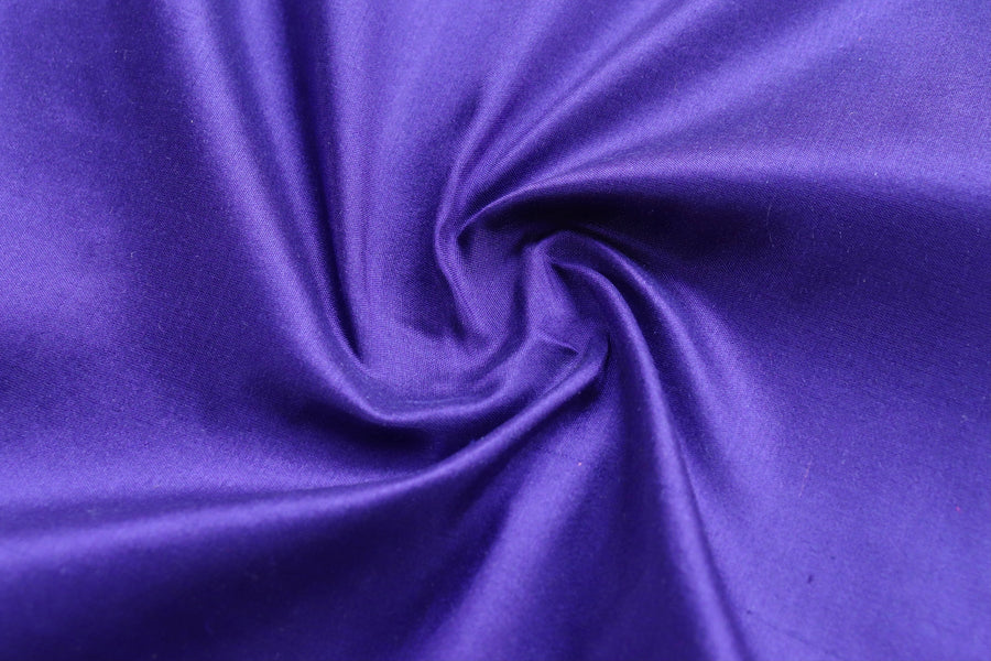 Pleat detail of Bright Blue & Pink Kadhua Katan saree
