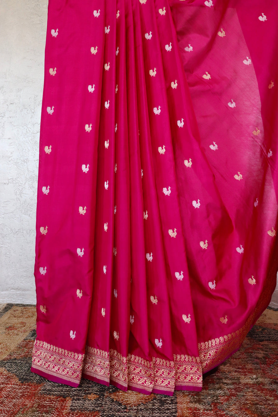 Rani Pink Peacock Motif Pure Silk Handloom Banarasi Saree