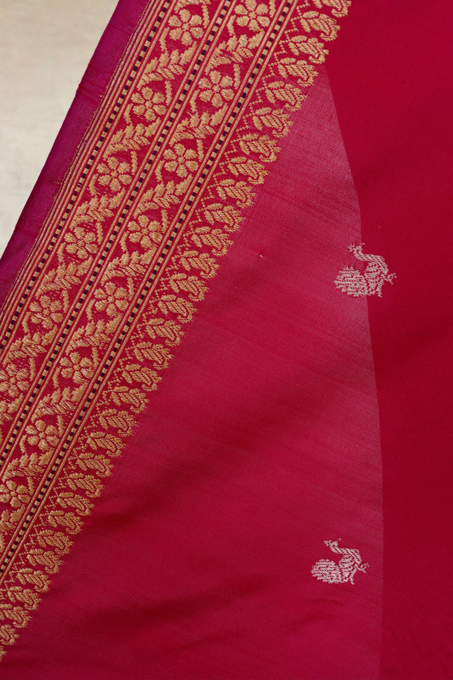 Rani Pink Peacock Motif Pure Silk Handloom Banarasi Saree
