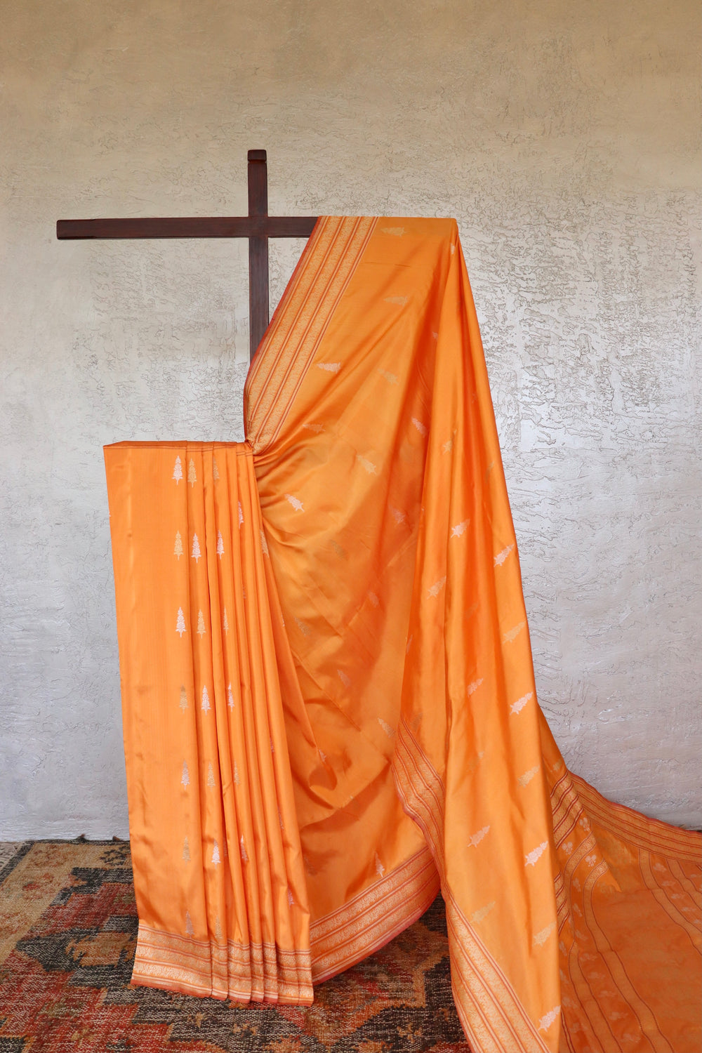 Coral Orange Kadhua Motif Pure Silk Handloom Banarasi Saree