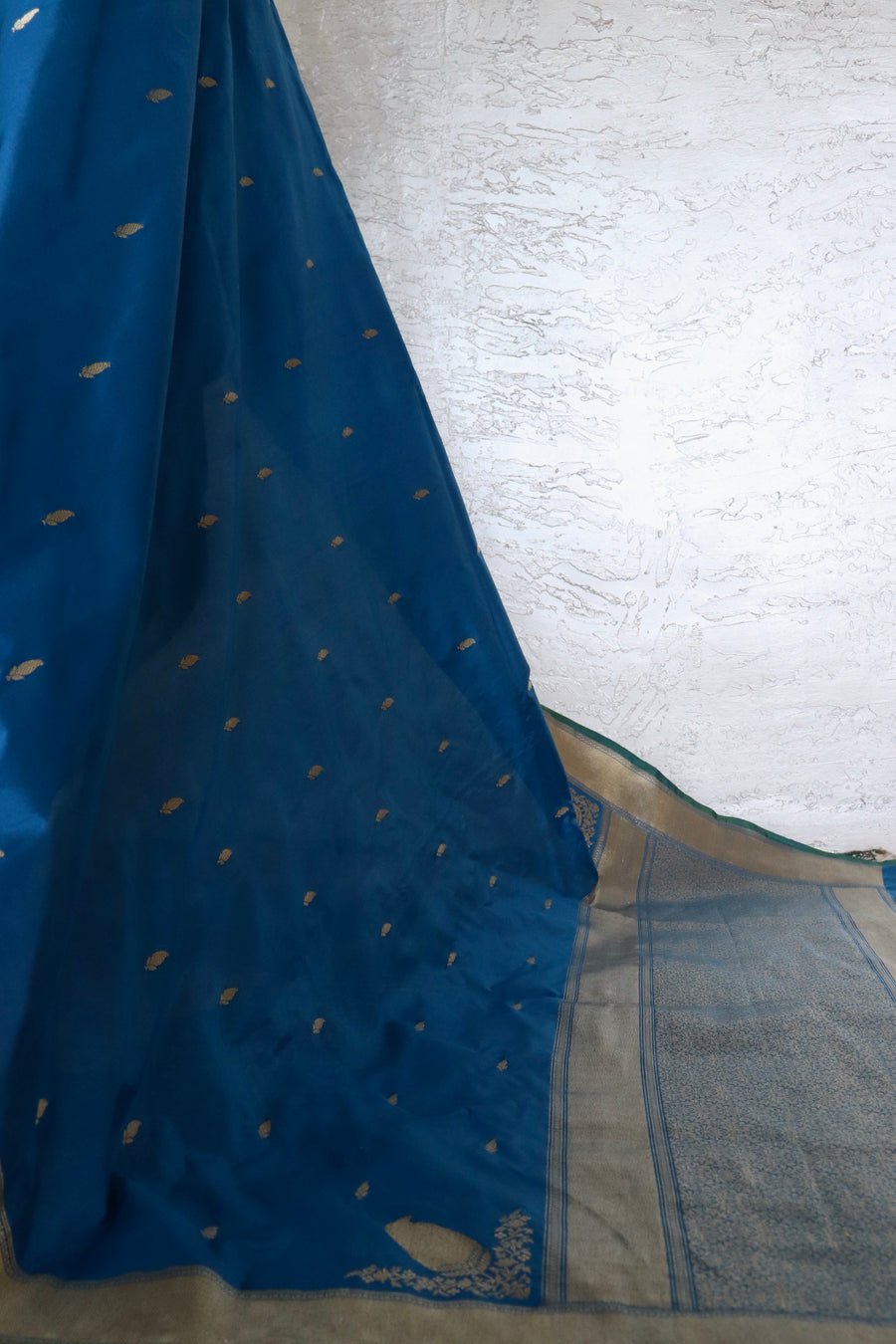 Blue Kairy Kuniya Pure Silk Handloom Banarasi Saree