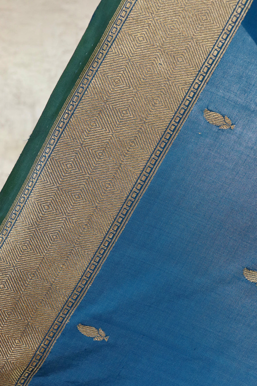 Blue Kairy Kuniya Pure Silk Handloom Banarasi Saree