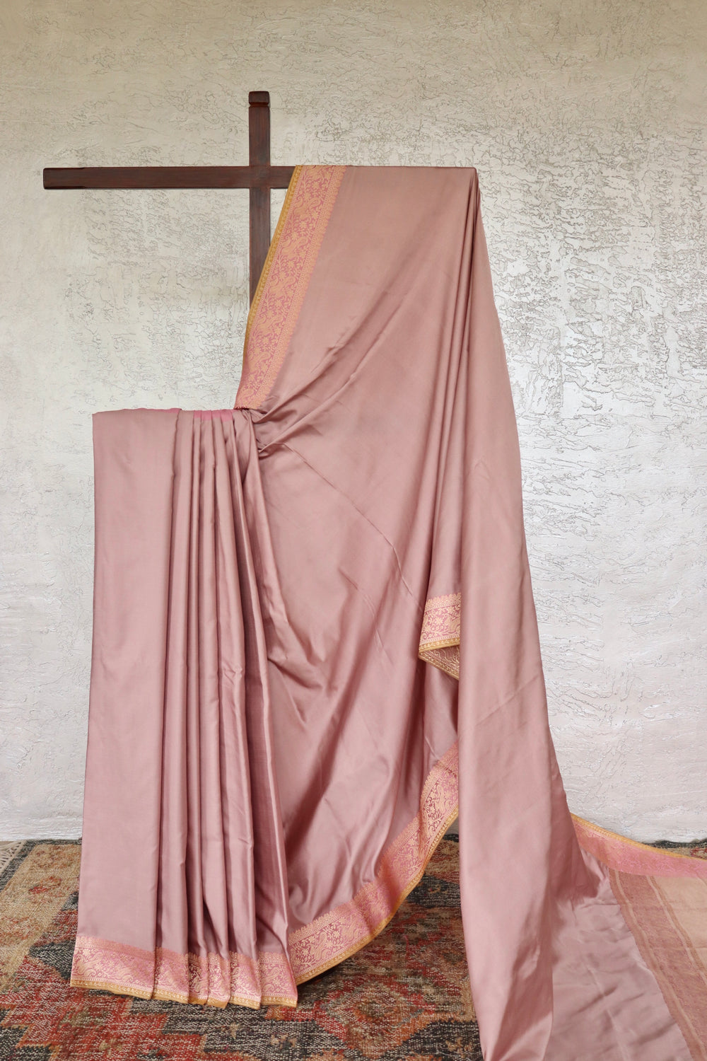 Pink handloom Banarsi saree in Satin silk