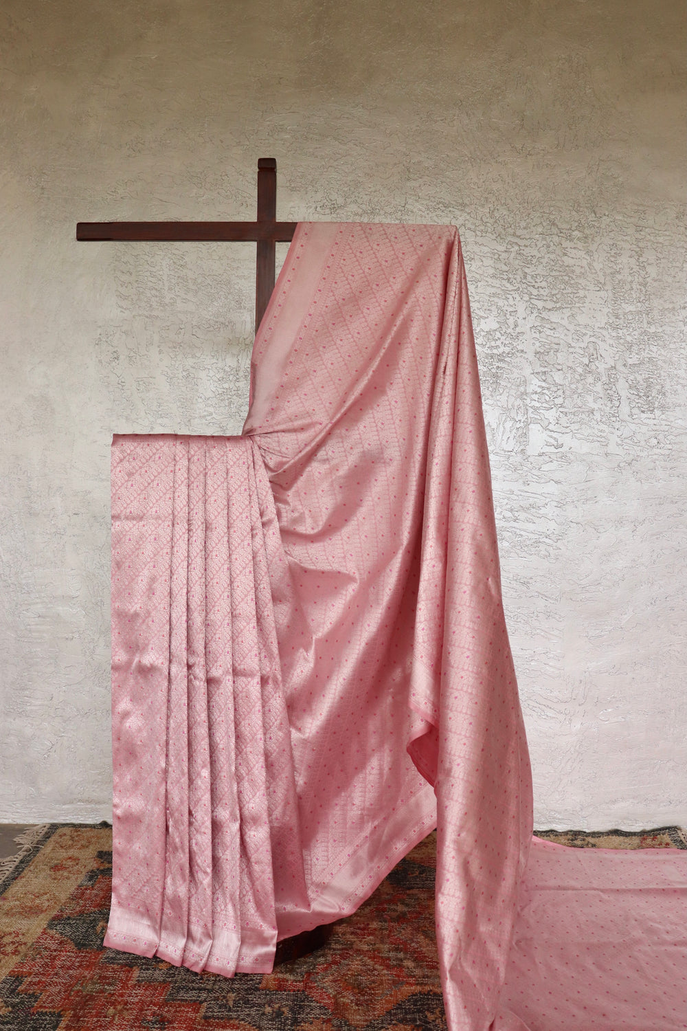 Baby Pink handloom Banarsi saree with tanchoi motifs in pure silk