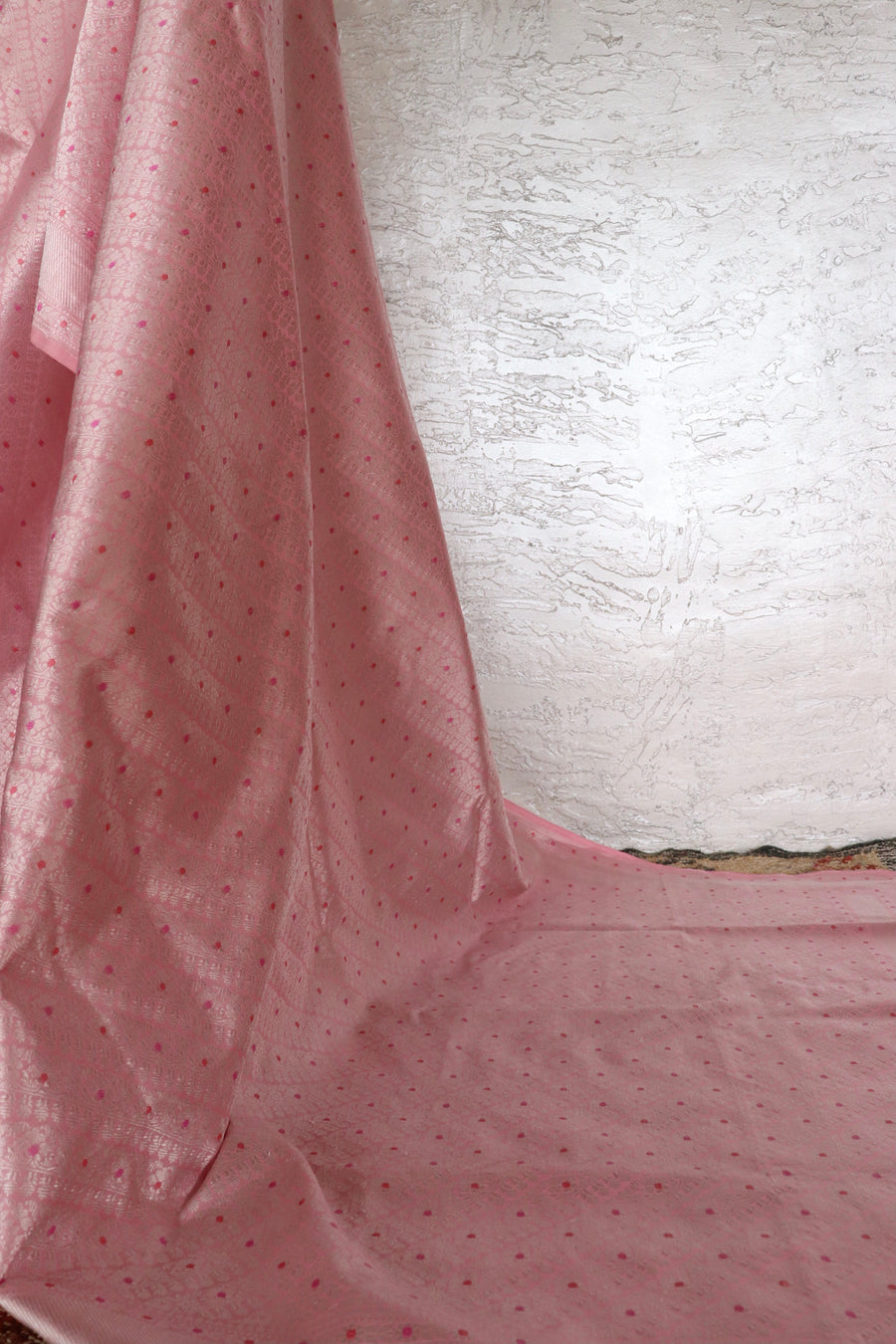 Baby Pink Meenadar Adda Tanchoi Pure Silk Handloom Banarasi Saree
