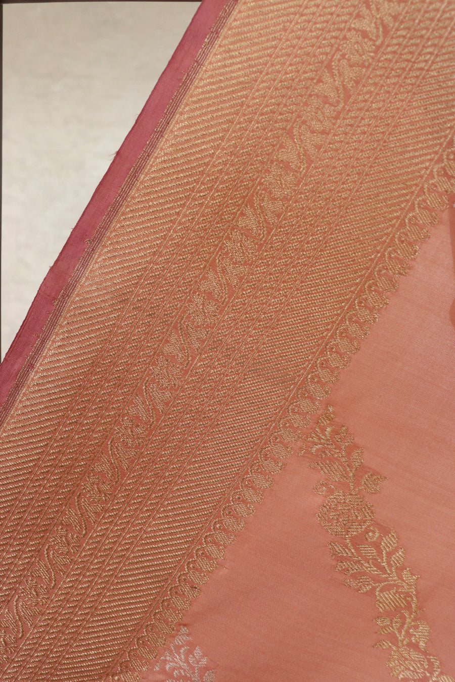 Salmon Pink Aada Jangla Pure Katan Silk Banarasi Saree