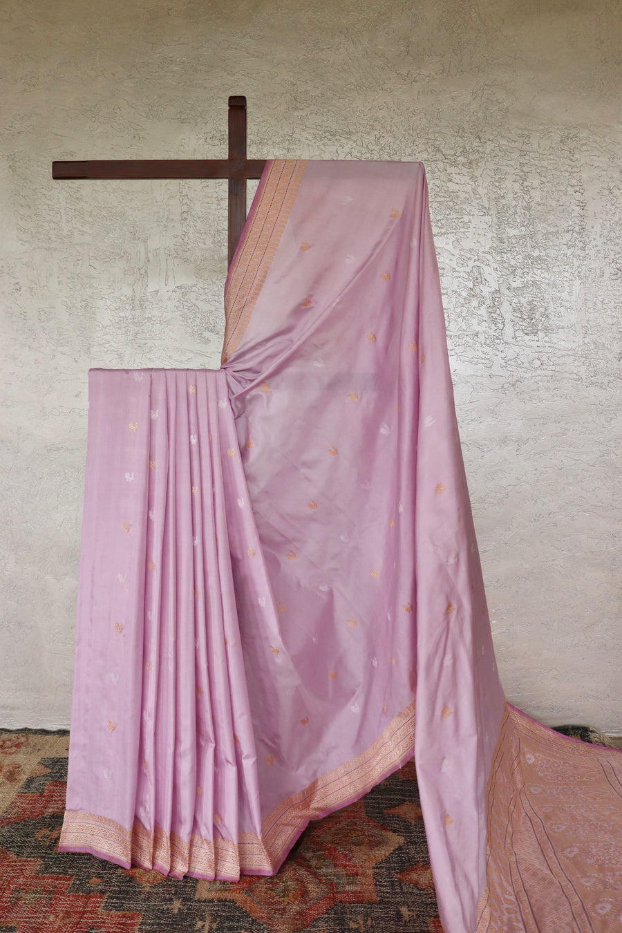Lilac Peacock Motif Pure Silk Handloom Banarasi Saree