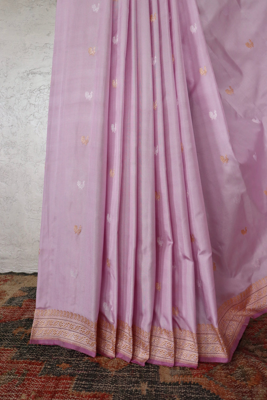 Lilac Peacock Motif Pure Silk Handloom Banarasi Saree