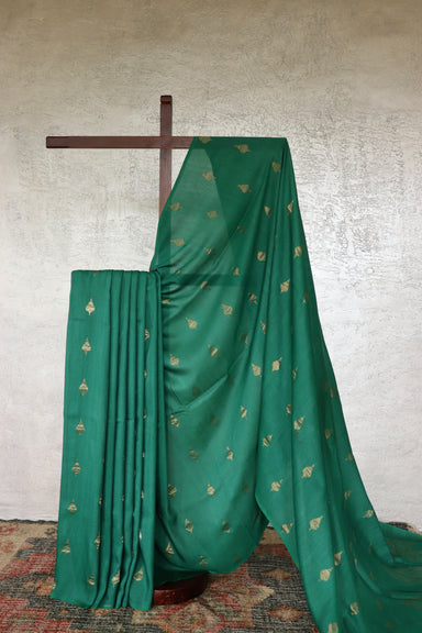 Deep Green handloom Banarsi saree in Munga silk