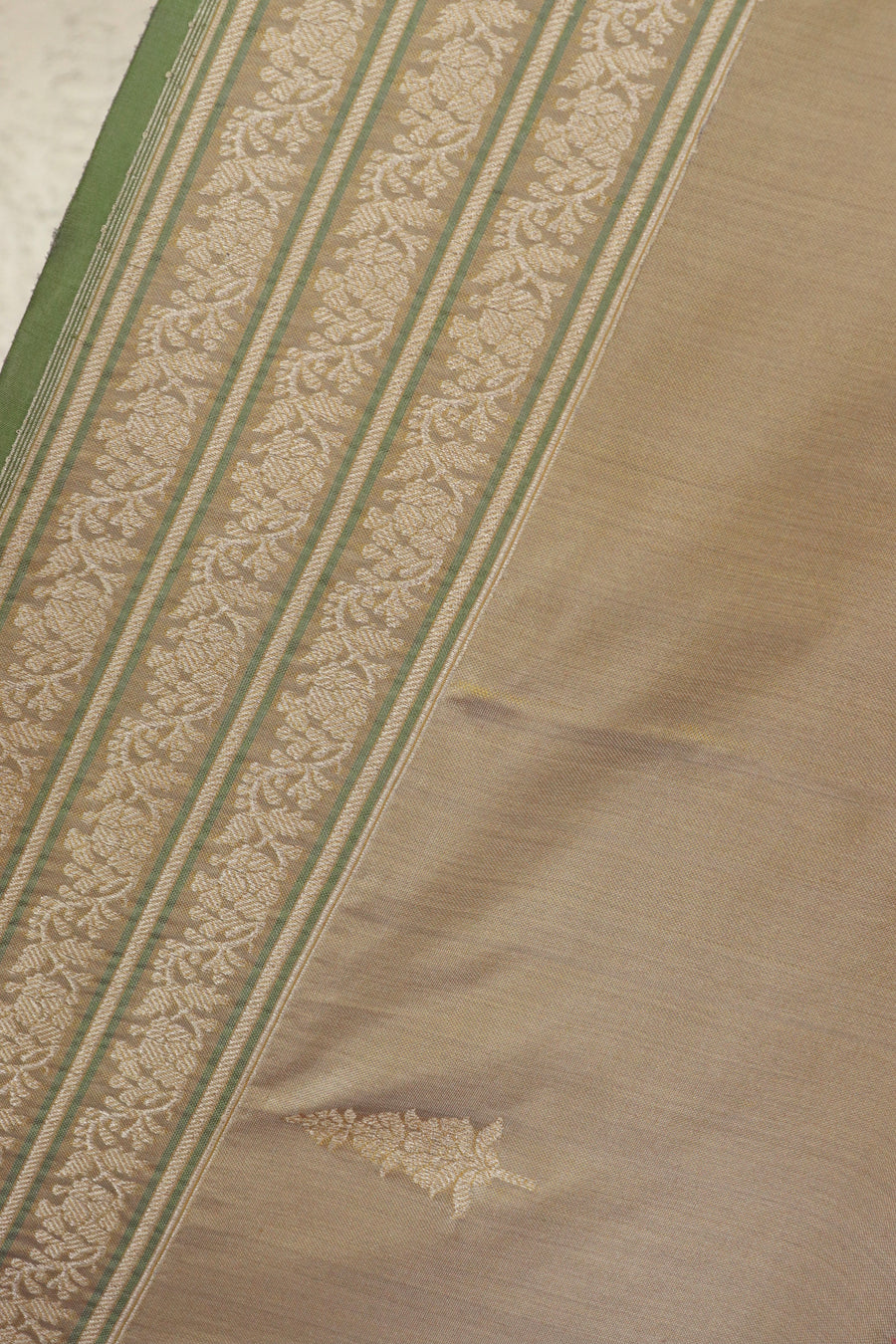 Grey Kadhua Motif Pure Silk Banarasi Saree | Stuti Weaves