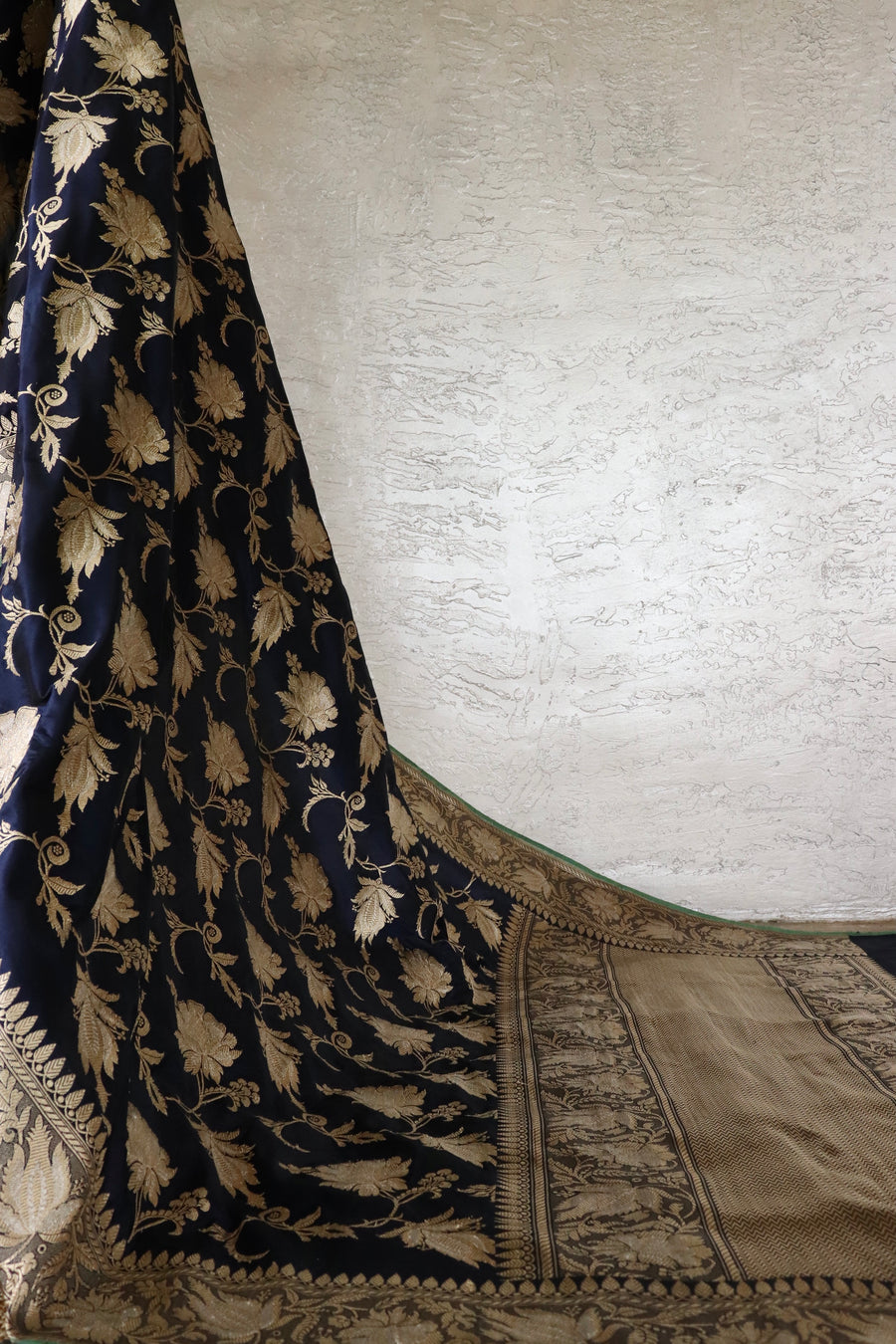 Midnight Blue Chinar Jangla Pure Silk Handloom Banarasi Saree