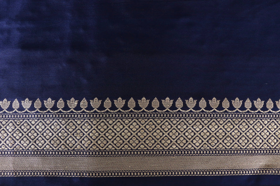 Navy Blue Leaf Motif Handloom Banarasi Silk Saree