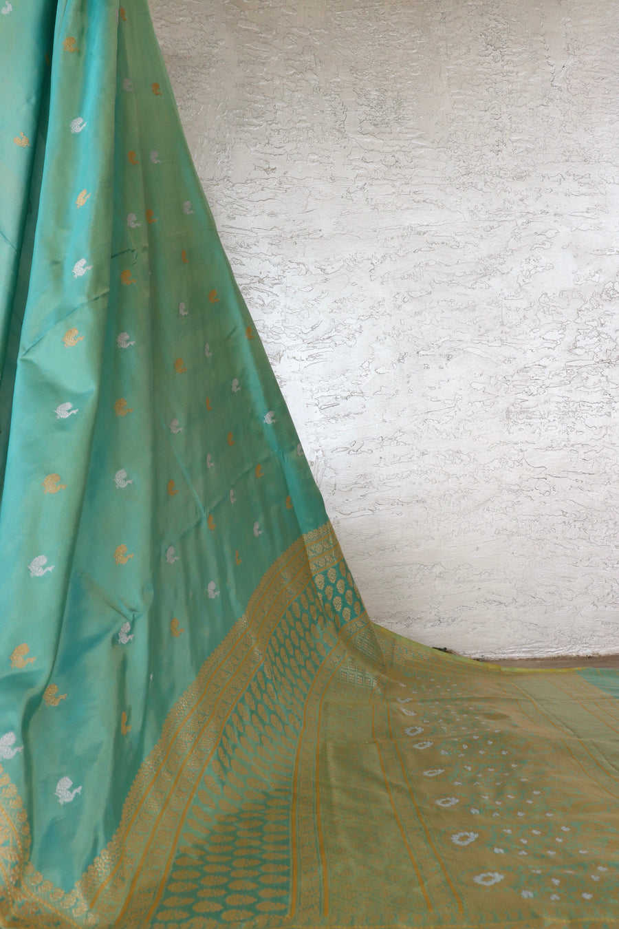 Sky Blue Peacock Motif Pure Silk Handloom Banarasi Saree