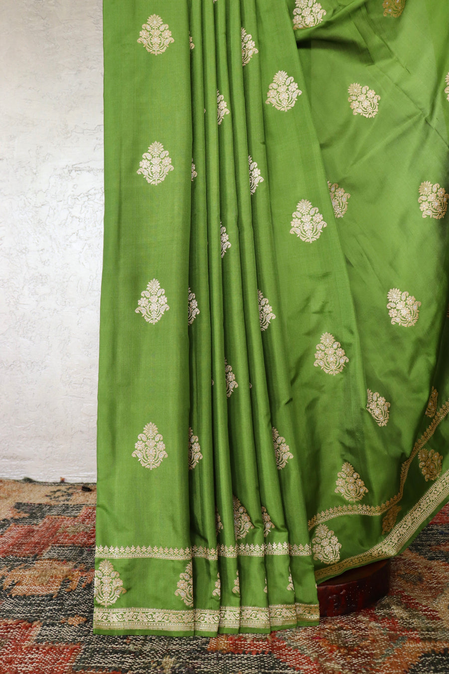 Fern Green Kadhua Motif Pure Silk Handloom Banarasi Saree
