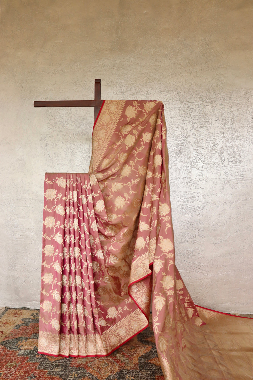 Pale Pink Chinar Jangla Pure Silk Handloom Banarasi Saree