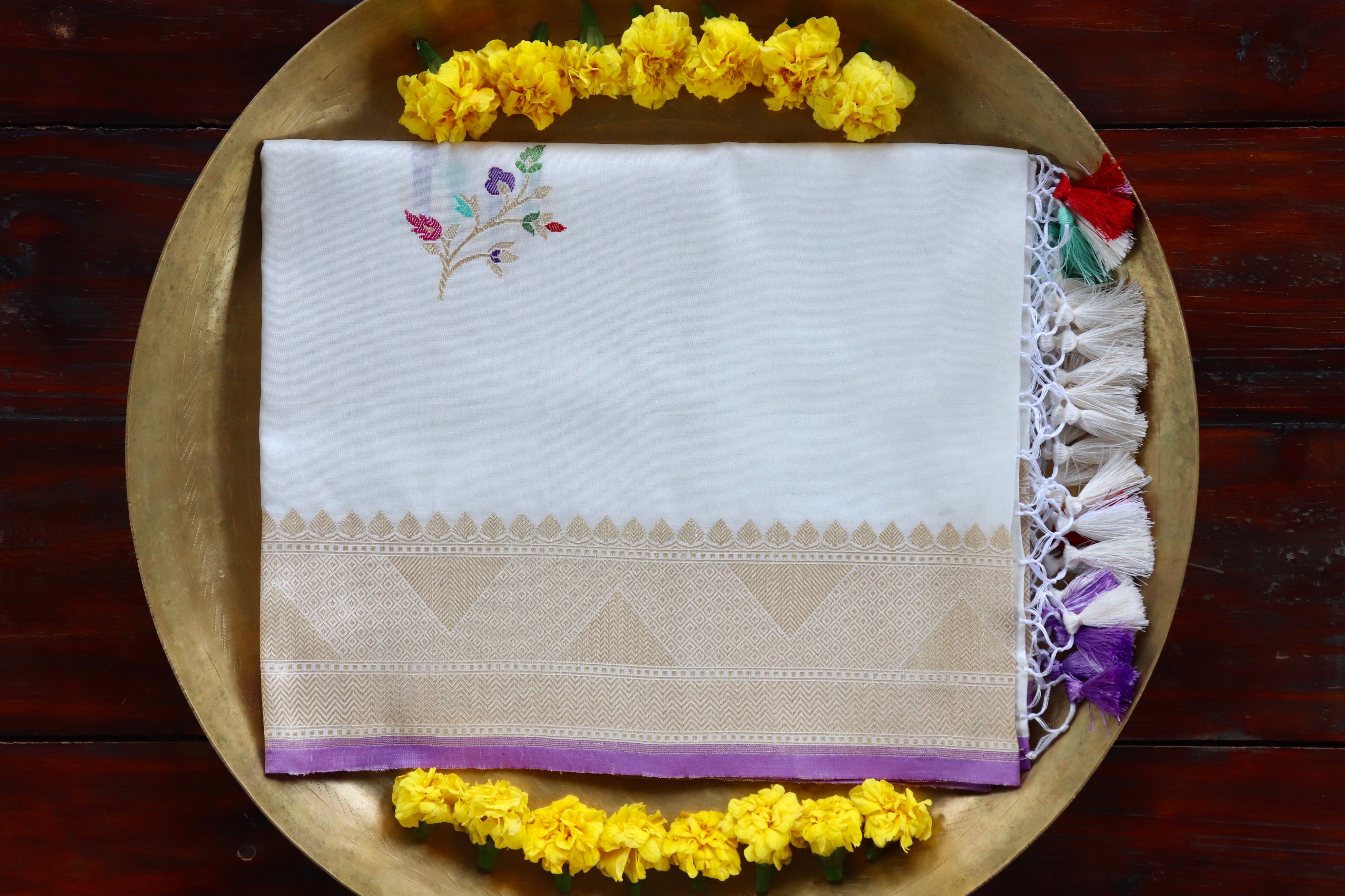 White Leaf Motif Pure Silk Handloom Banarasi Dupatta