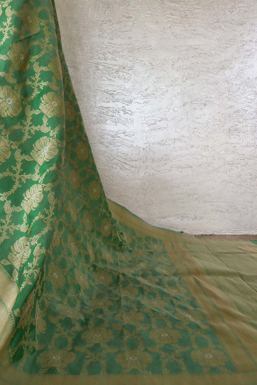 Green Chinar Jangla Pure Silk Handloom Banarasi Saree
