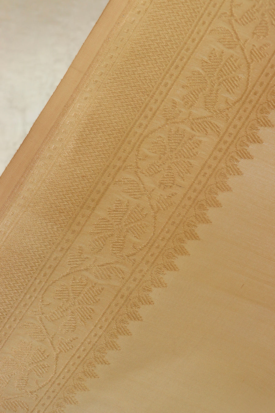 Cream Guldasta Motif Pure Katan Silk Handloom Saree