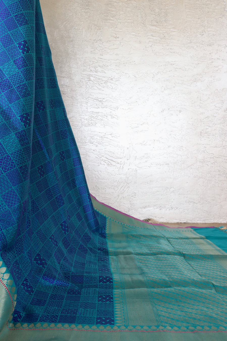 Blue Resham Handwoven Banarasi Tanchoi Silk Saree