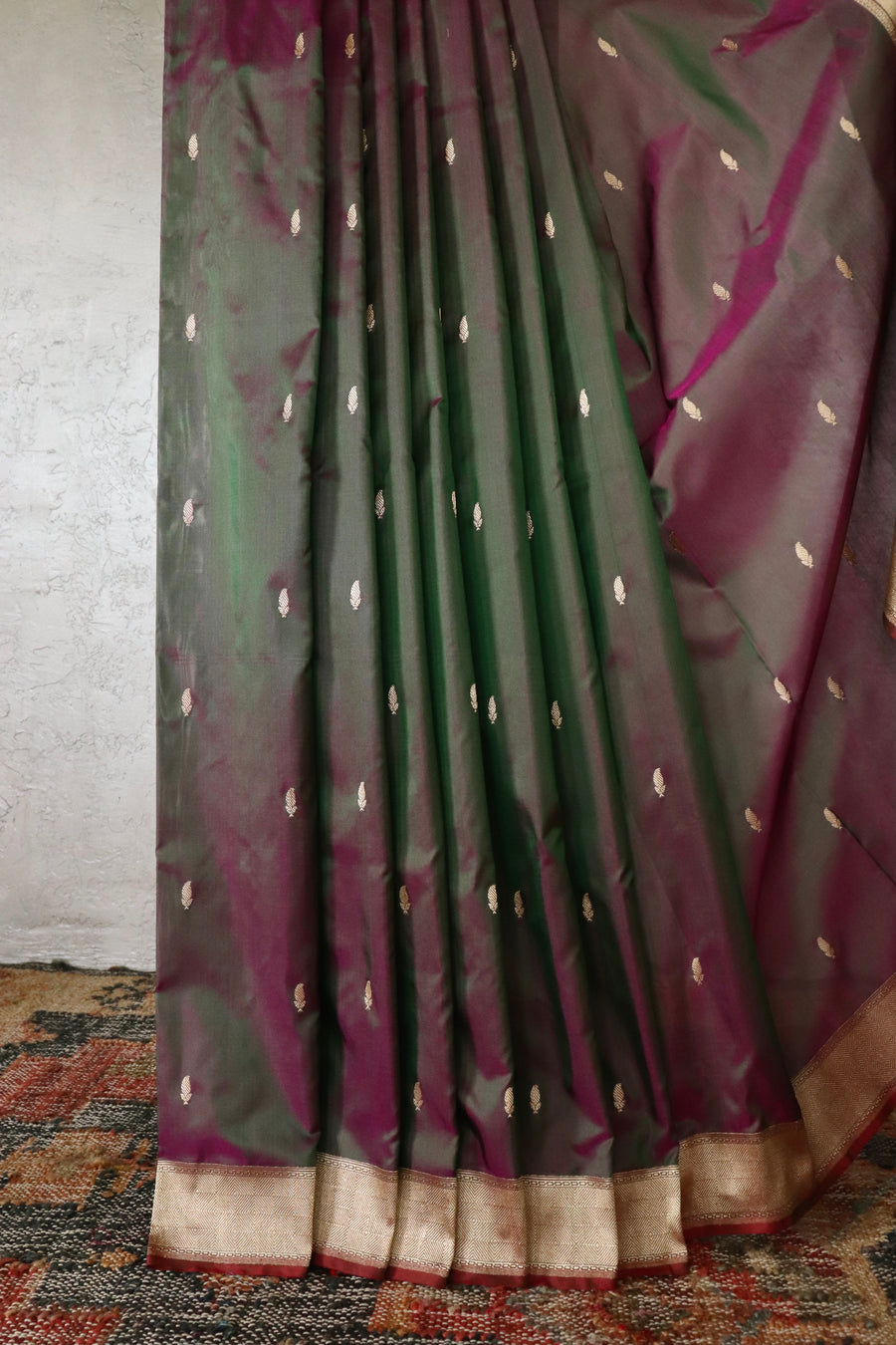 Plum Kairy Kuniya Pure Silk Handloom Banarasi Saree