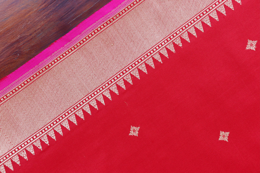 Full drape of Red Meenadar Kadhua pure silk Banarasi saree
