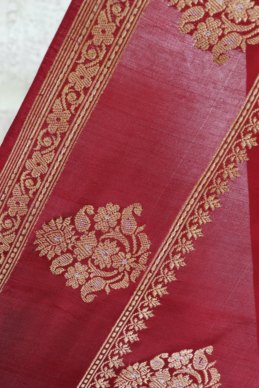 Maroon Kadhua Motif Pure Silk Handloom Banarasi Saree