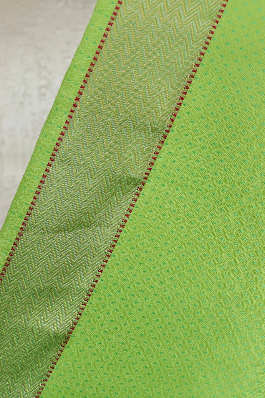 Green Do Rukhi Resham Handwoven Banarasi Tanchoi Silk Saree
