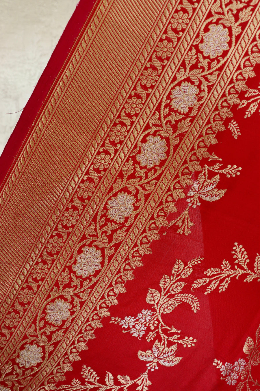 Classic Red Kadhua Phool Jangla Katan Silk Saree