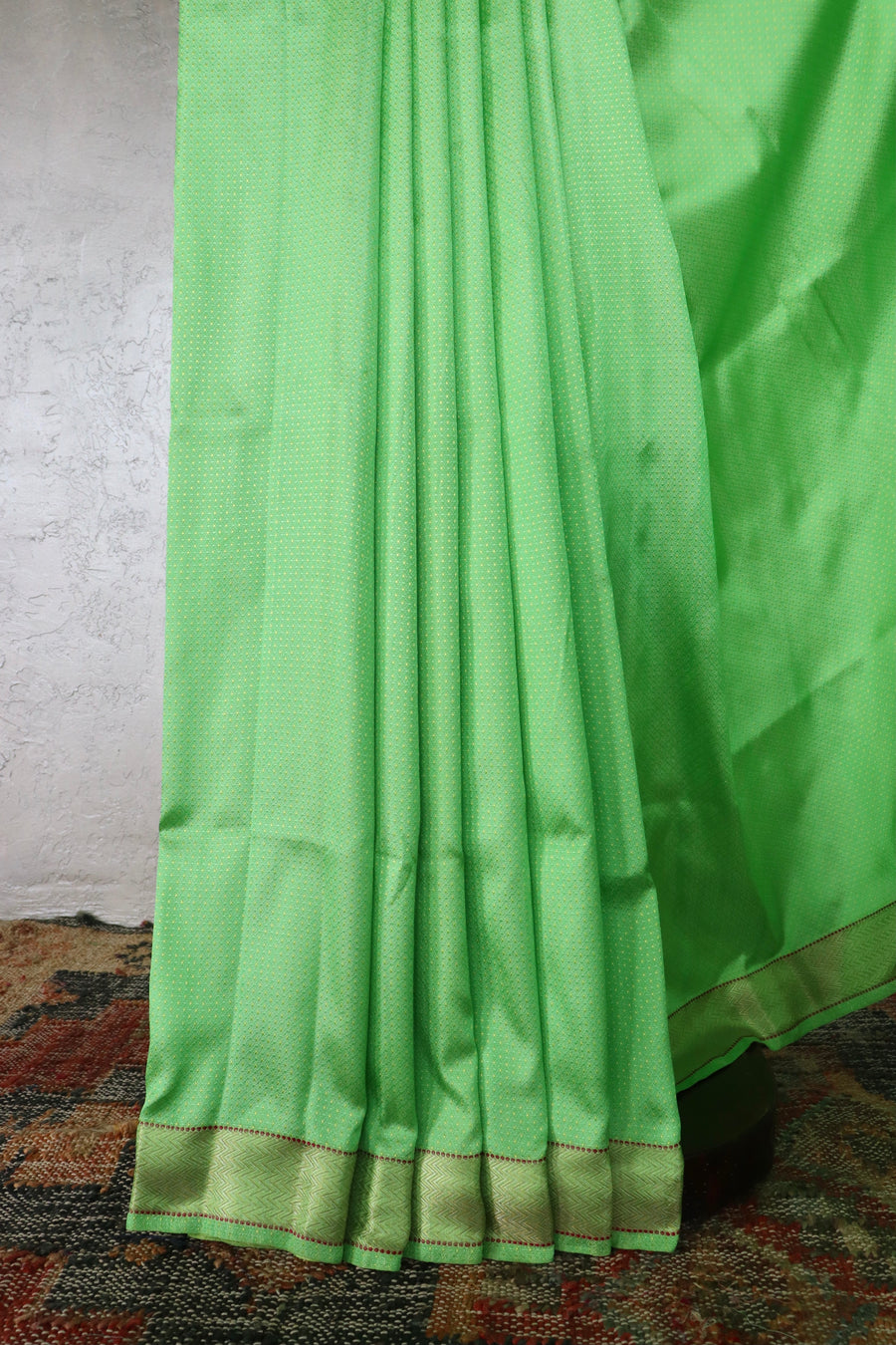 Green Do Rukhi Resham Handwoven Banarasi Tanchoi Silk Saree
